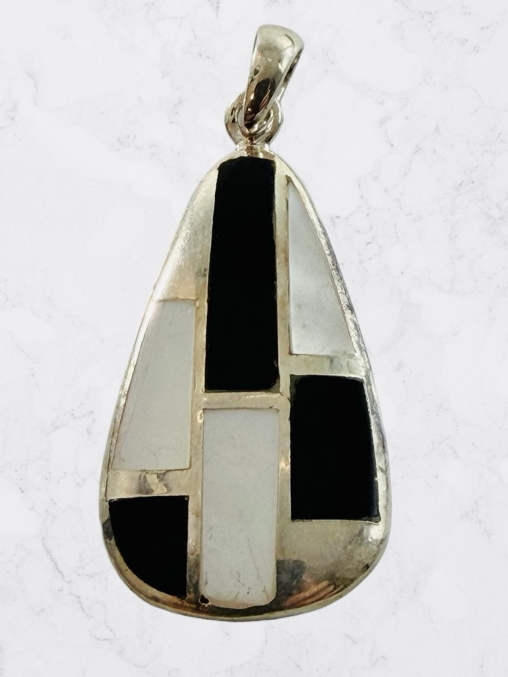 Sterling Silver 925 Black Onyx Mother of Pearl Inlay Teardrop Pendant A Thailand